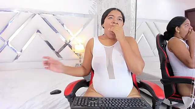 Chat XXX Live naomyduff