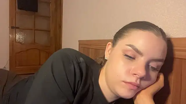 LeishaRocher's Live XXX Chat