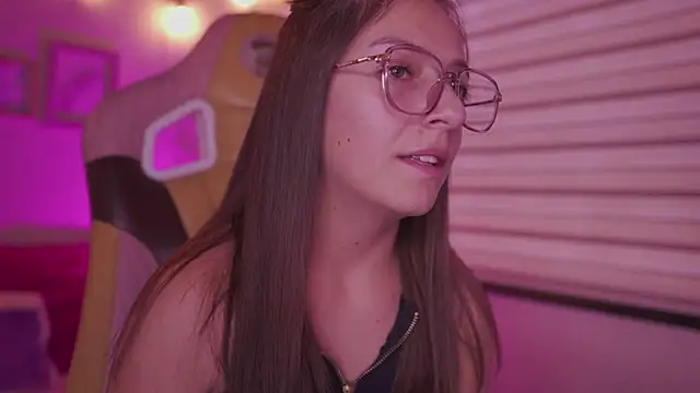 Czat XXX na żywo – milly_kenner