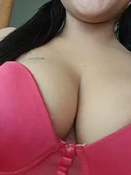 Chatroom XXX en direct de Jenifer_em