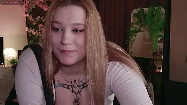 Morvelyn Webcam Show