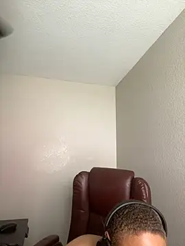 Fathero1time Adlı Modelin Canlı XXX Sohbeti