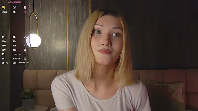 CarolReeves 现场XXX聊天