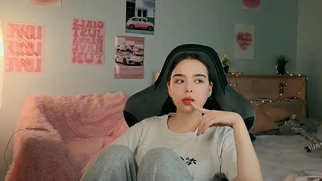Sunsetberry's Live XXX Chat