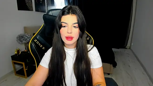 AlluringAriel live XXX chat