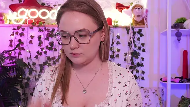 MonicaAsis Chat XXX live