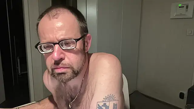 FABIOGLASSES – webcam-show