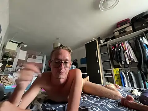BlondieVelvet webkamerás műsora