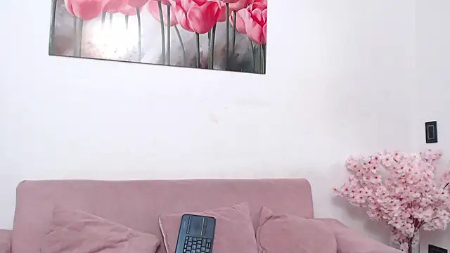 pinky_f00x Live XXX Chat
