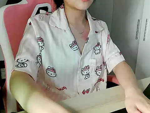 lucienguyen 网络视讯表演