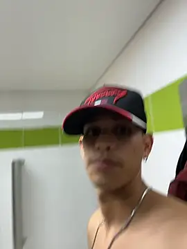 HarryGaze live XXX chat