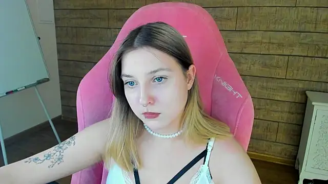 Chatroom XXX en direct de TinnaBurton