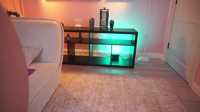 XXX chat uživo modela OlyviaDelight