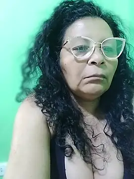 Amarantha25 Adlı Modelin Canlı XXX Sohbeti