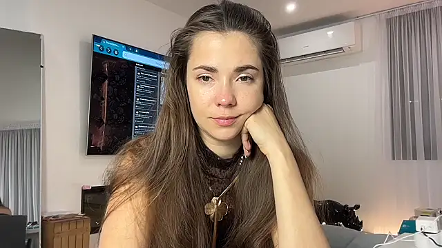 Mika_Miller Adlı Modelin Canlı XXX Sohbeti