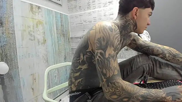 عرض كام Gury_tattoo