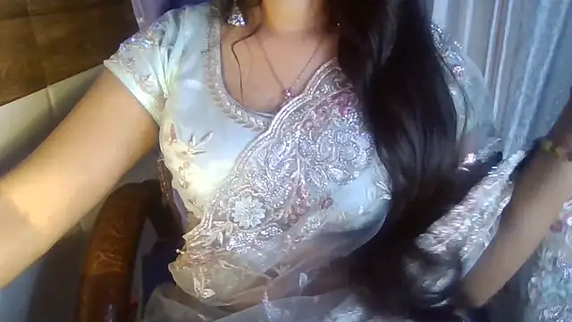 Chat +18 de Cute_Arushii ao vivo