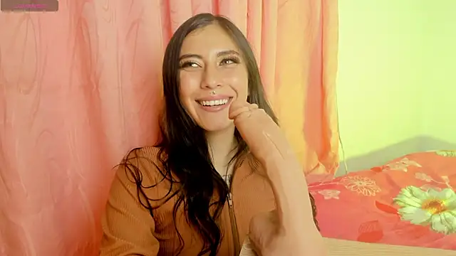 Alanaloiiss_ Chat XXX in diretta