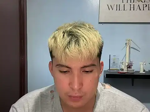 Kingdirtyfog 网络视讯表演