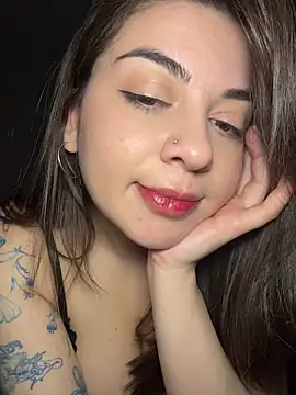Lovynna Live XXX Chat