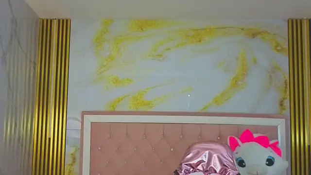 bonnie_1s লাইভ XXX চ্যাট
