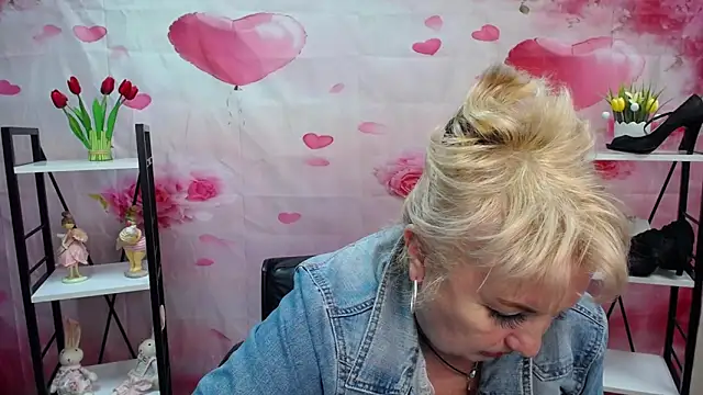 XXX chat uživo modela RenataDaster