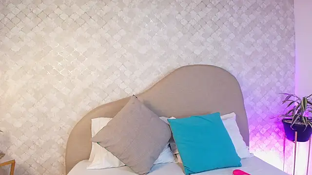 RILLEY_ALLEN Show in webcam