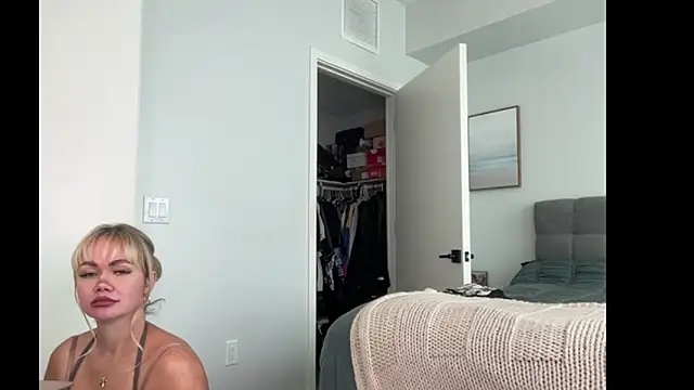 ElenaErickson Chat XXX live