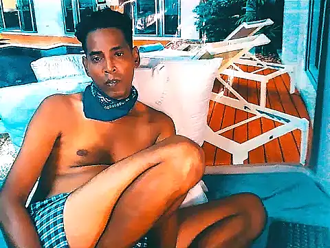 IndianHunk01 Live XXX-chat