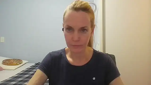 Annylove1's Webcam Show