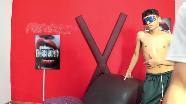 AVENGER_BOYS2026 Live XXX-chat