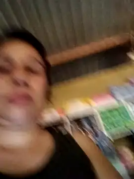 MIA-LARIOS – Naživo XXX chat