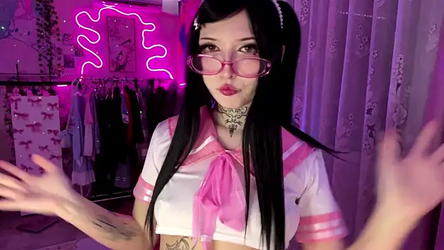 ToxiraLuneX – Live XXX-chat