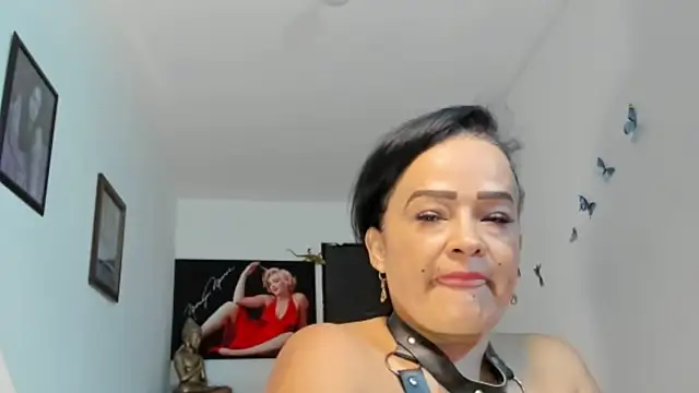 Chat XXX en directo de seleneh
