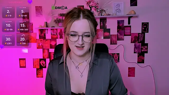 luna_berryy's Live XXX Chat