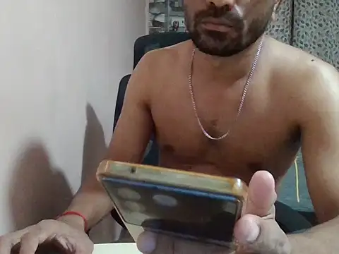 sexx4 Adlı Modelin Canlı XXX Sohbeti