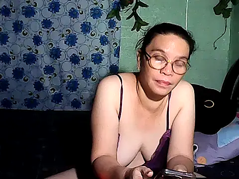 Adeline05 Adlı Modelin Web Kamerası Şovu