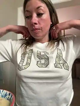 MiraKisss' Webcam Show