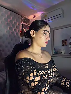ZarahEvans Adlı Modelin Canlı XXX Sohbeti
