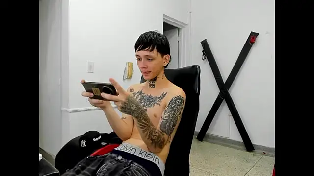 StraightBoy_Nick Webcamshow