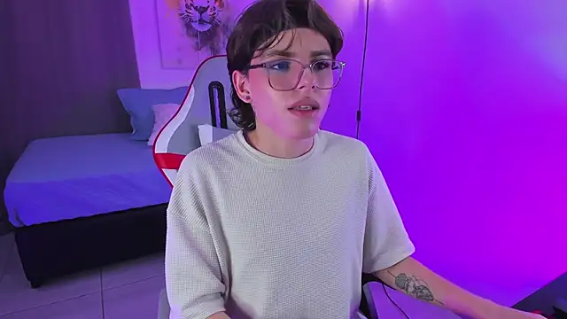 Chat XXX Live eliot_winslow