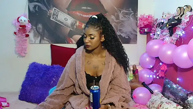 Moreish-06's Live XXX Chat