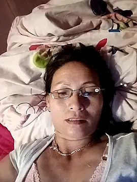 Chatroom XXX en direct de Cucci07