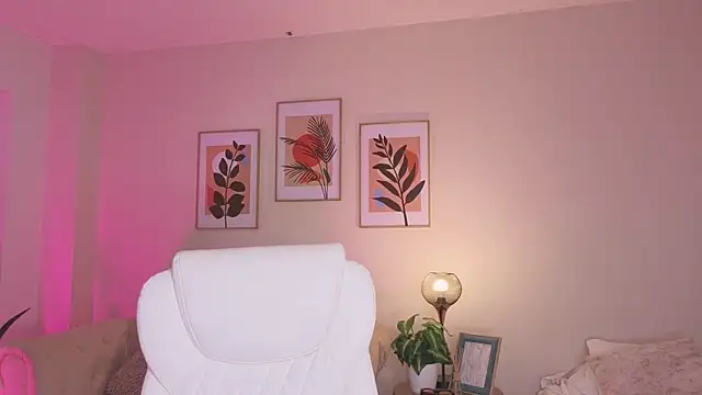 Živý XXX chat DahianaWalcott