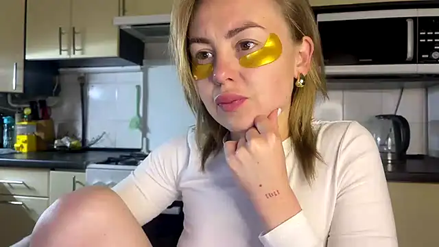 MartaLuna_: онлайн-секс-чат