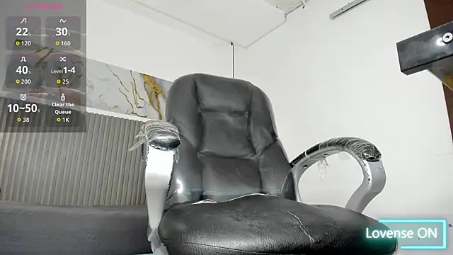 Czat XXX na żywo – Dyla_n18