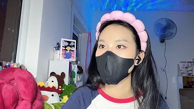 Tieu-May – Naživo XXX chat