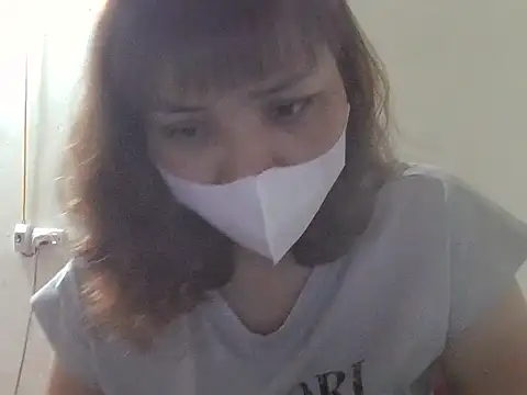 Chat +18 de Angela-Eira ao vivo