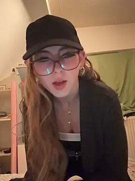 Lina-420 Webcam-Show