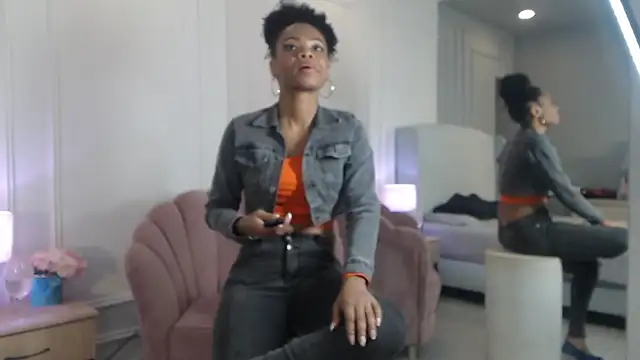 Онлайн чат XXX ChantalGarner